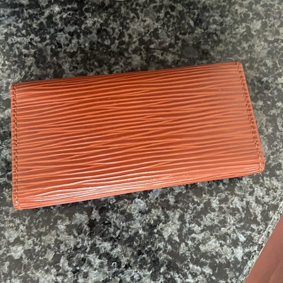 Louis Vuitton Epi Brown Leather Key Holder - Picture 2 of 9